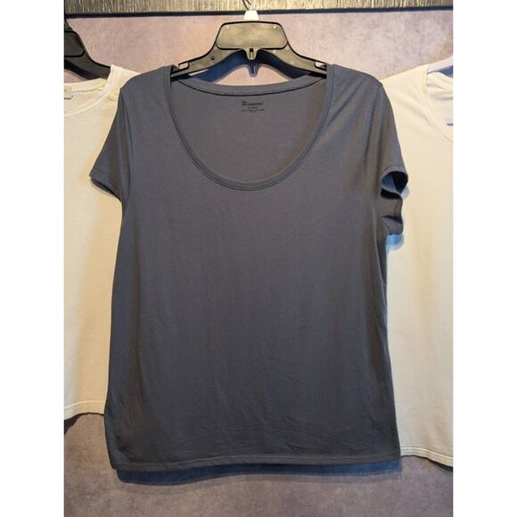 Banana Republic thermal w/ two plain tshirts bundle xl - Picture 3 of 4